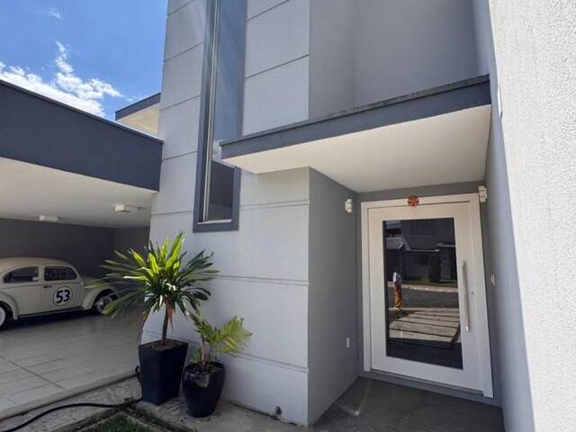 #CA0539 - Casa para Venda em Cruzeiro - SP - 2