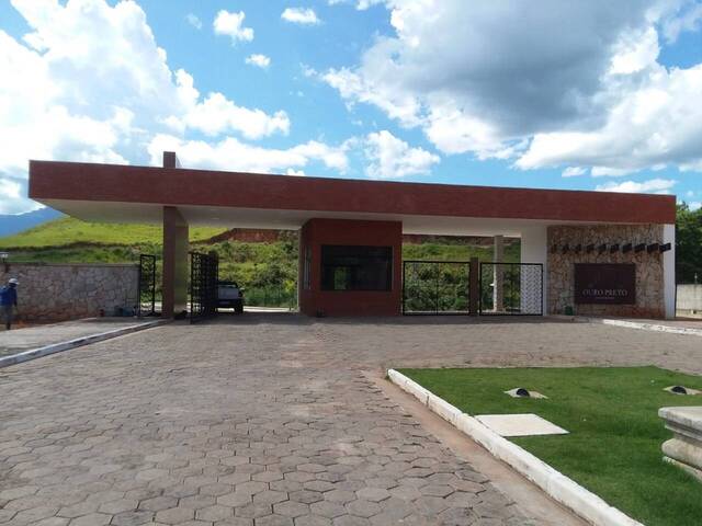 Venda em Vila Regina Célia - Cruzeiro