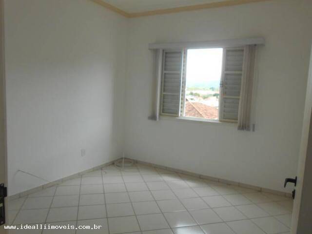 Apartamento para Venda em Aparecida - 3