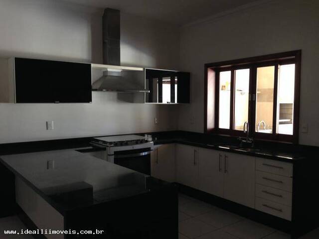 Casa para Venda em Cruzeiro - 5