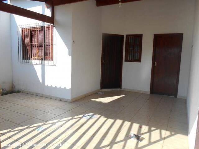 #CA0081 - Casa para Locação em Cruzeiro - SP