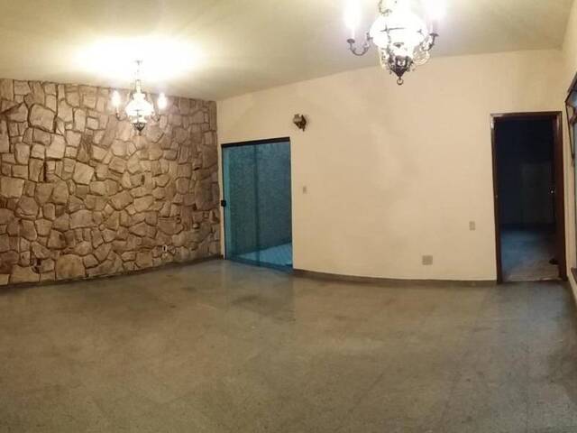 Casa para Locação em Cruzeiro - 2