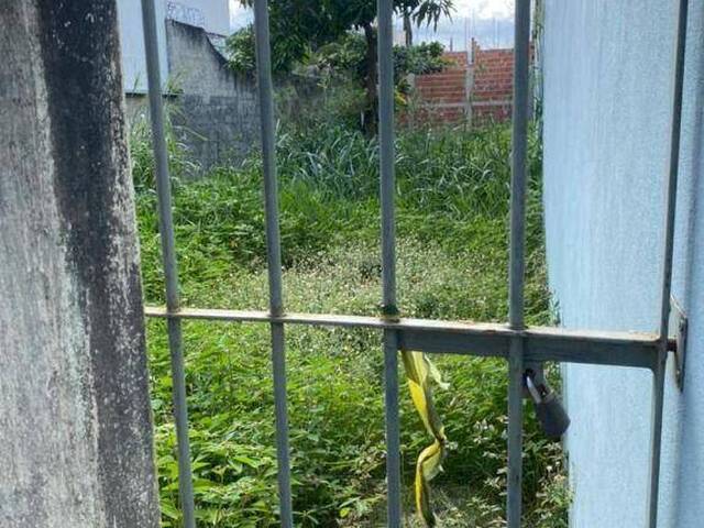 Terreno para Venda em Aparecida - 2