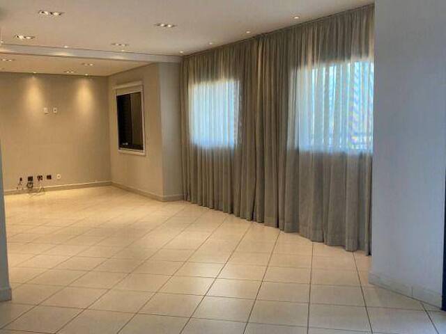 Apartamento para Venda em Aparecida - 4