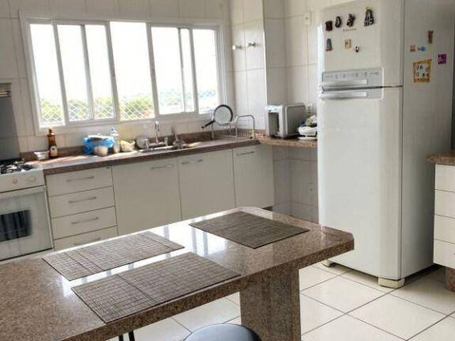 Apartamento para Venda em Aparecida - 3