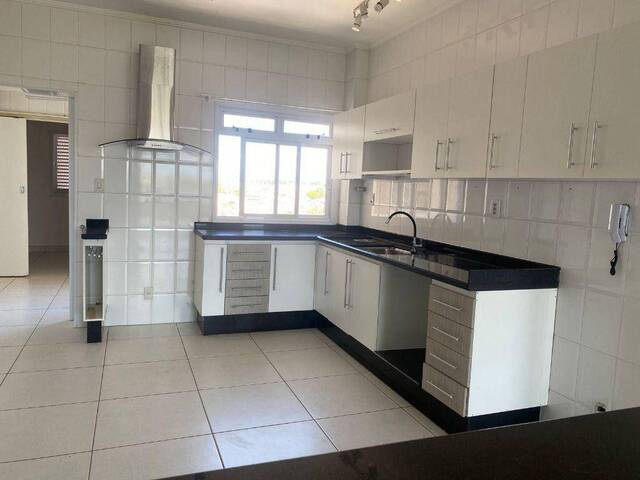 Apartamento para Venda em Aparecida - 4