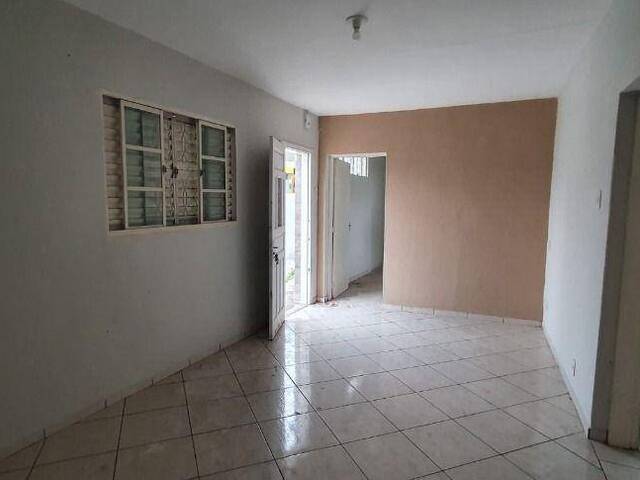 Casa para Locação em Aparecida - 5